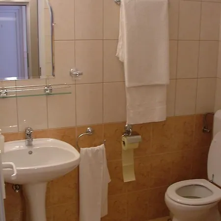 Horvathkert Panzio Es Etterem *
