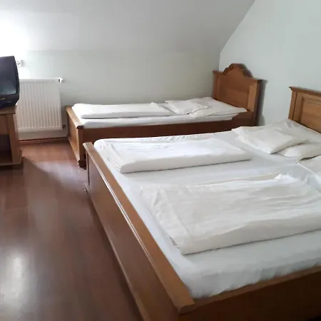 Horvathkert Panzio Es Etterem Hotel