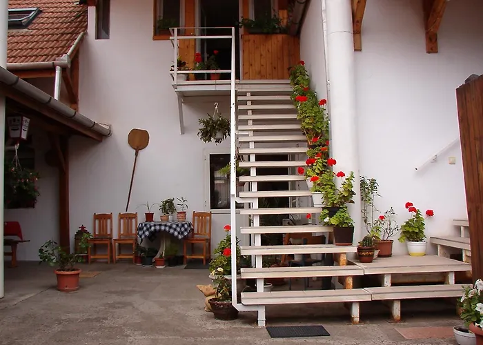 Hotel Horvathkert Panzio Es Etterem